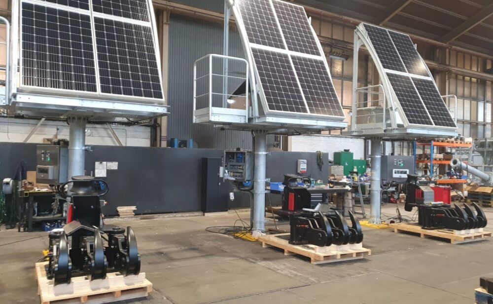 3 of the Solar Powered Systems combined with Quick Release mooring hooks