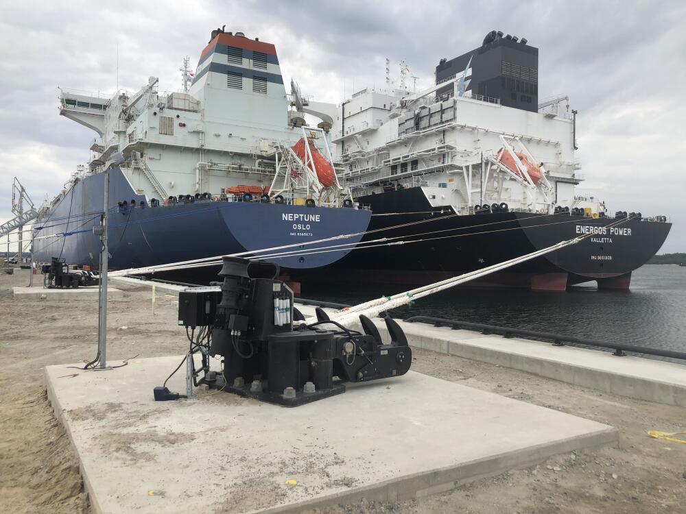 Quick Release Mooring Hook Straatman LNG terminal