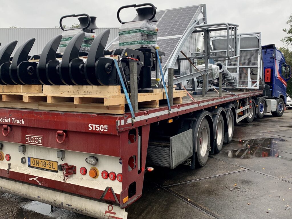 Eerste leveringen van aanlegsteiger project Calandkanaal